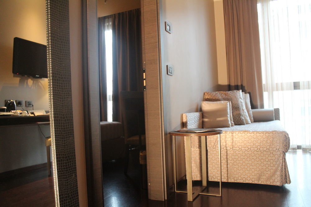 Uptown Palace Milan Exterior photo