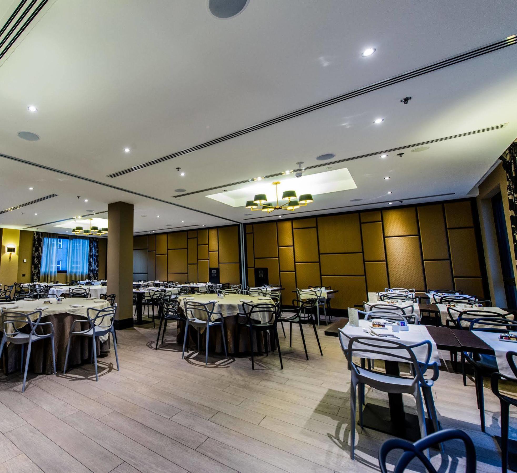 Uptown Palace Milan Exterior photo
