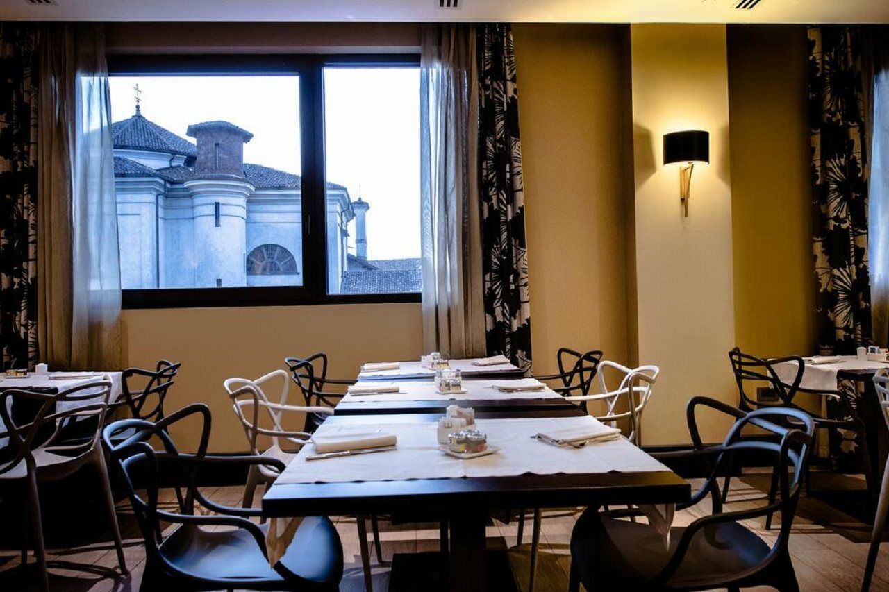 Uptown Palace Milan Exterior photo